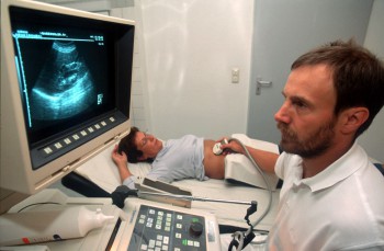 Medizin / Ultraschall / Frauenarzt