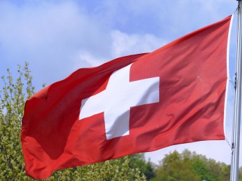 Schweiz Flagge_CC by blu news.org