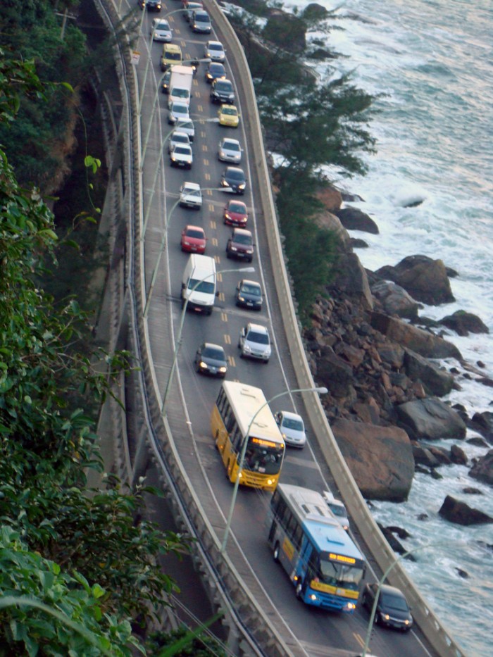 Verkehr_Brasilien_Rio_CC_by_Rodrigo_Soldon