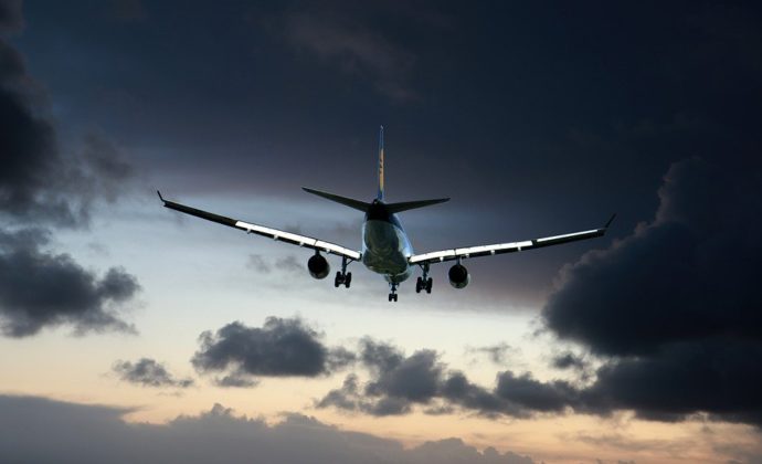 Iran-Krieg: Fitch erwartet nur begrenzte Auswirkungen auf Luftfahrt-Versicherer