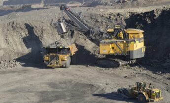 Europäische Versicherer decken immer noch Kohleminen, obwohl sie sich eigentlich Net-Zero-Zielen verschrieben habe, kritisiert Insure our Future