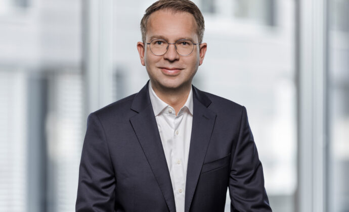 Attikon gewinnt Ex-HDI-Vorstand