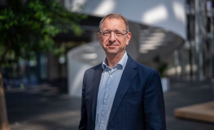 Talanx: Kommunikationschef Krosta geht