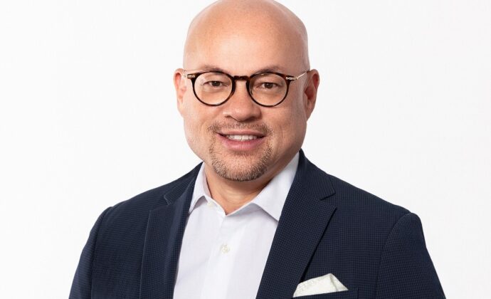 Global-Chef Wang auf vertrauensbildender Mission